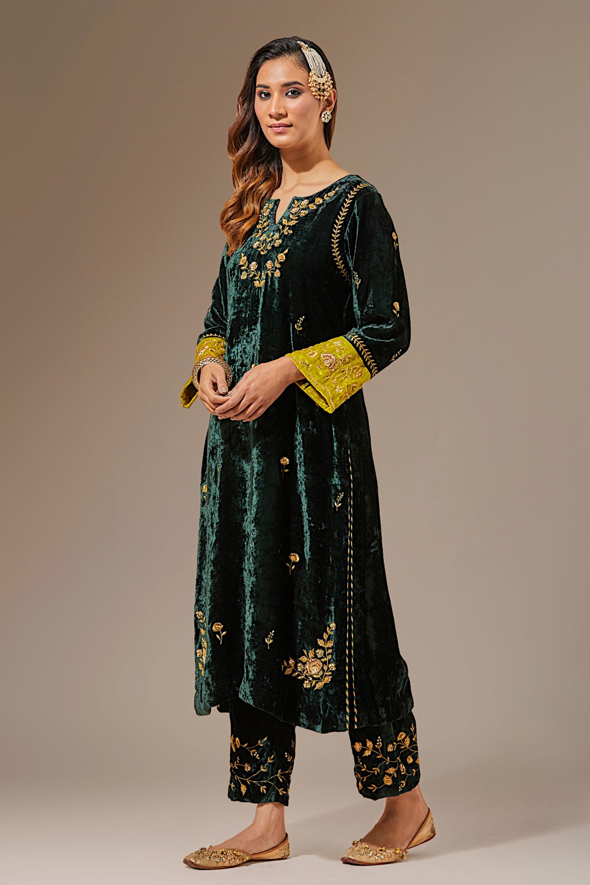 Green Velvet Hand Embroidered Contrast Sleeve Kurta