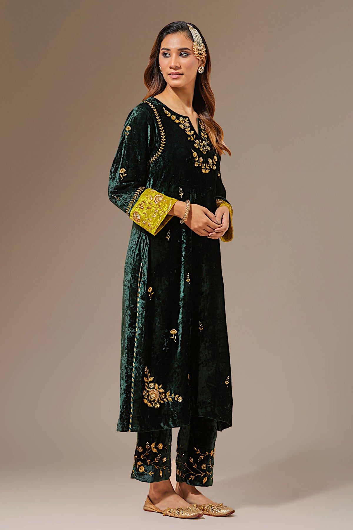 Green Velvet Hand Embroidered Contrast Sleeve Kurta