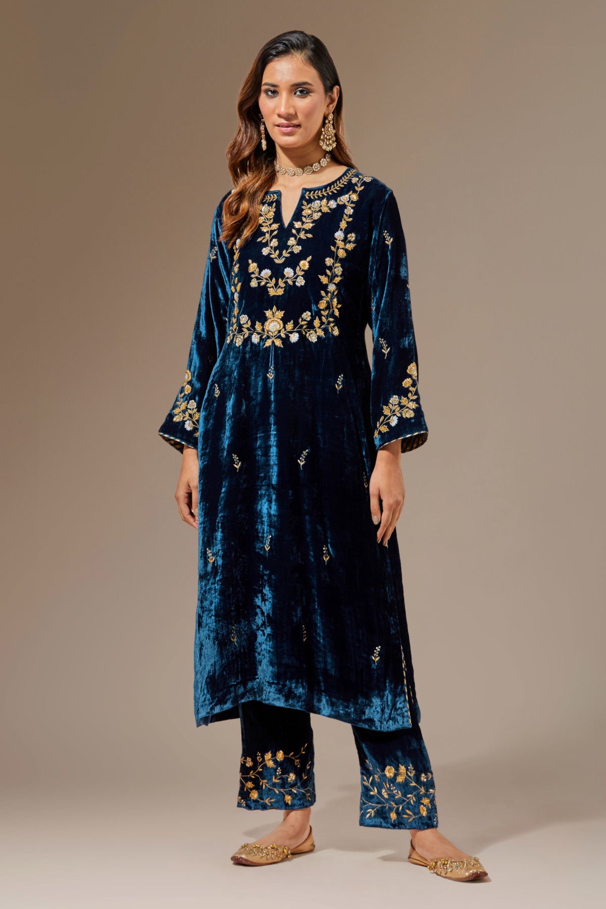 Blue Velvet Kurta With Hand Embroidery