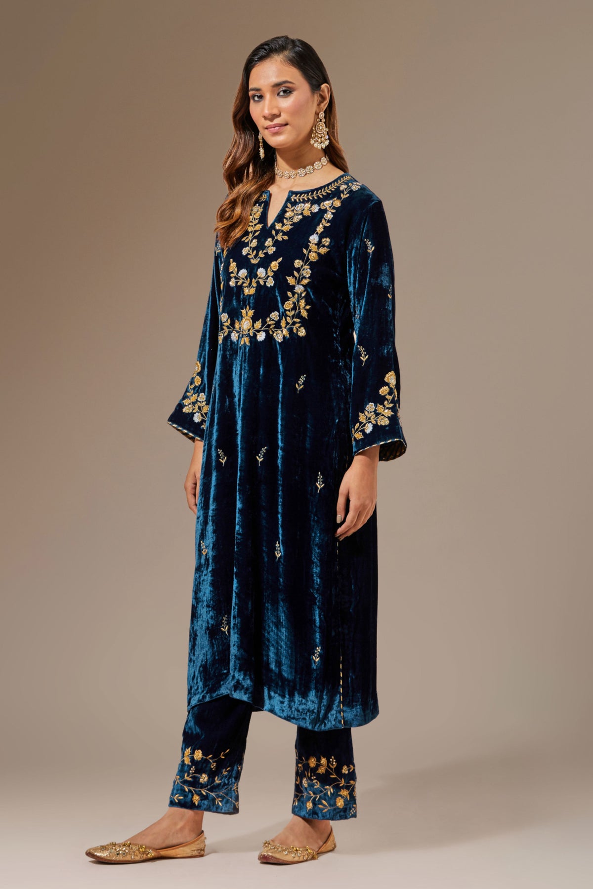 Blue Velvet Kurta With Hand Embroidery