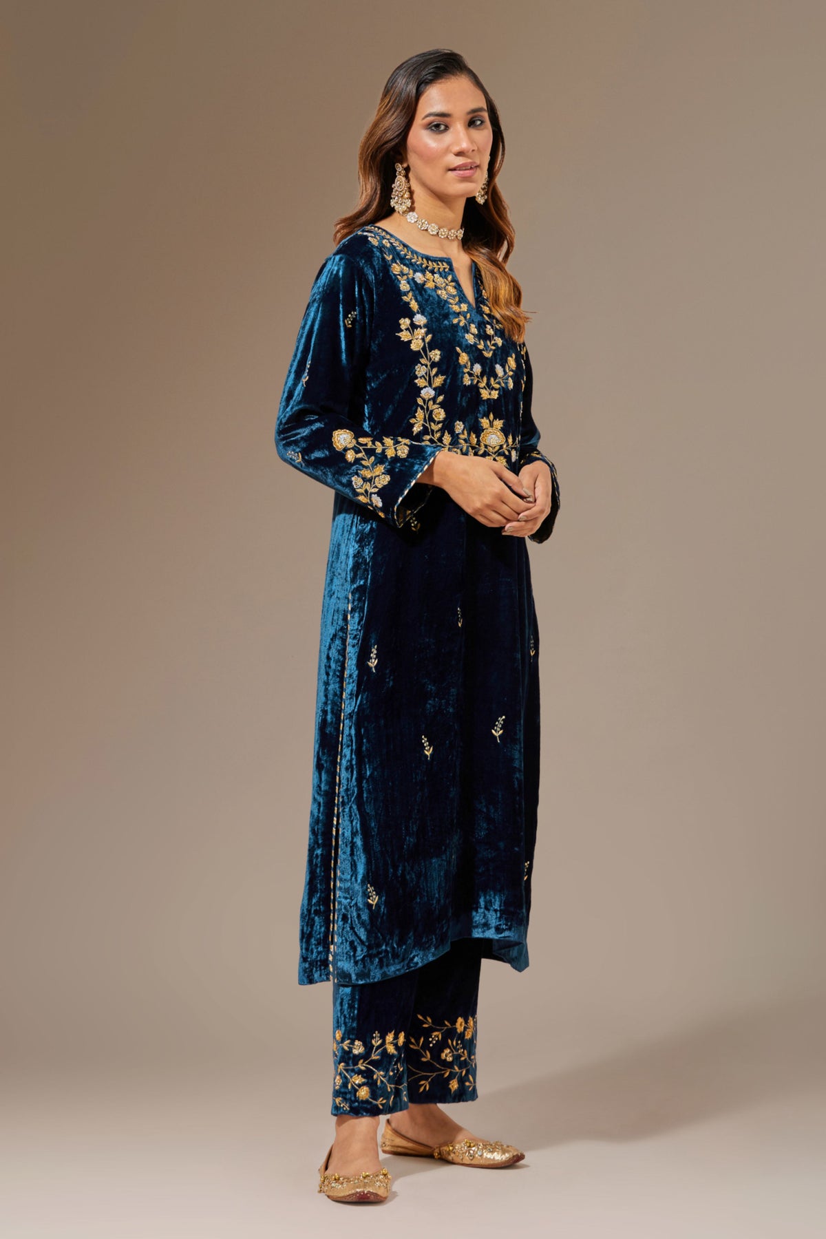 Blue Velvet Kurta With Hand Embroidery