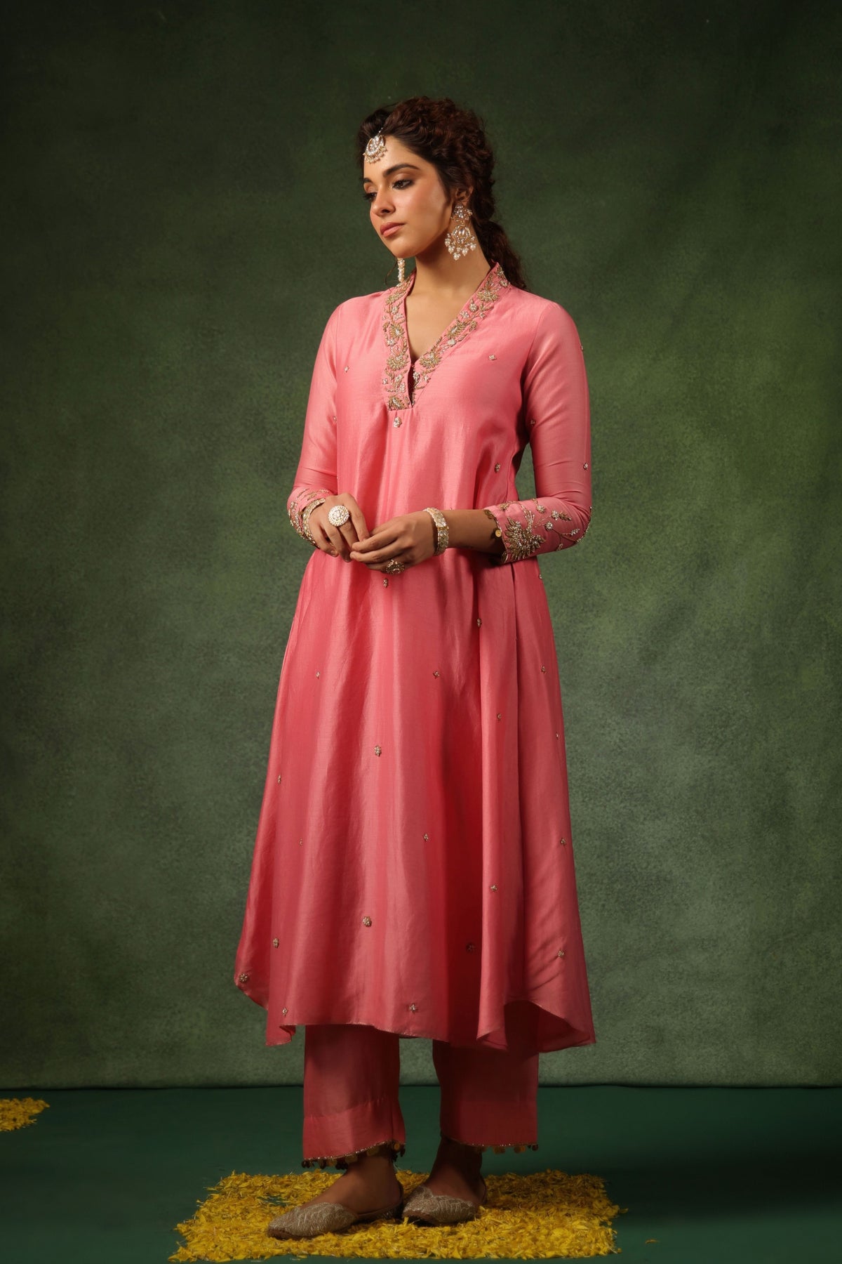 Pakeezah Phool Kurta Set