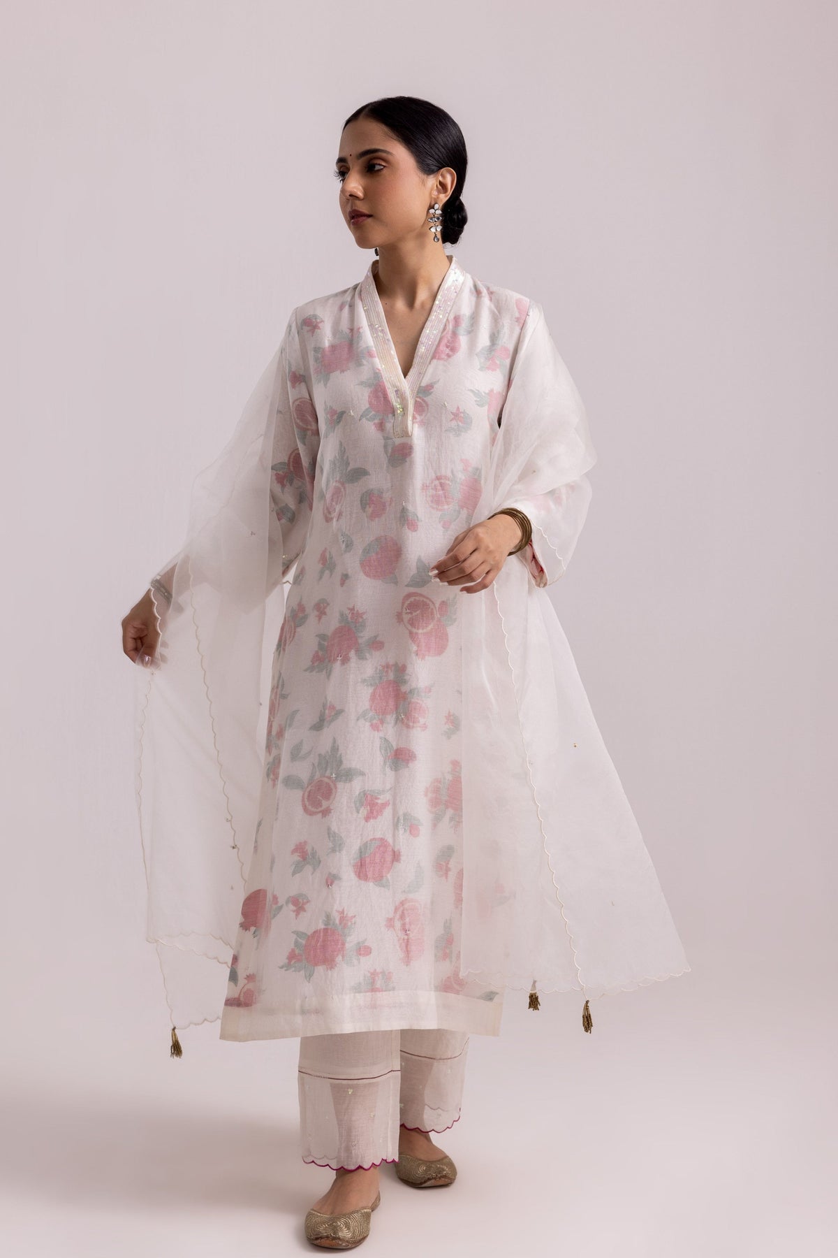 Farah White Kurta Set