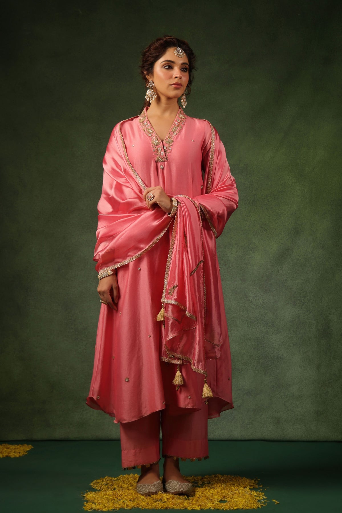 Pakeezah Phool Kurta Set