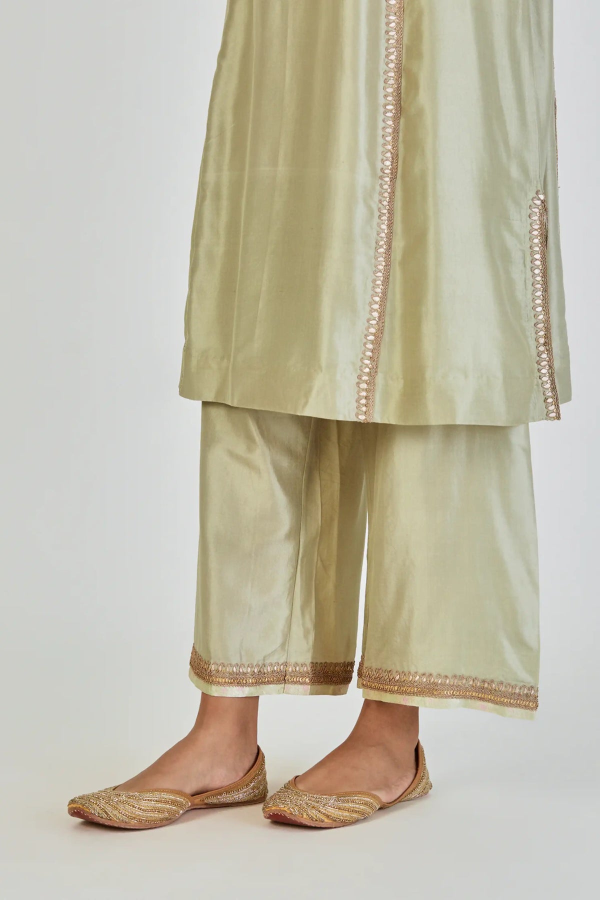 Ronak Kurta And Pant