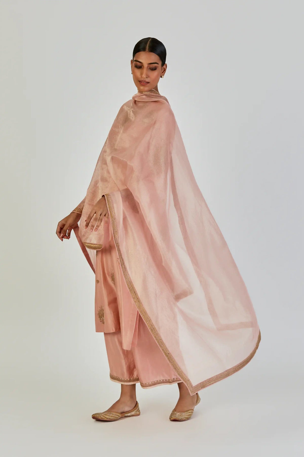 Ayra Dupatta