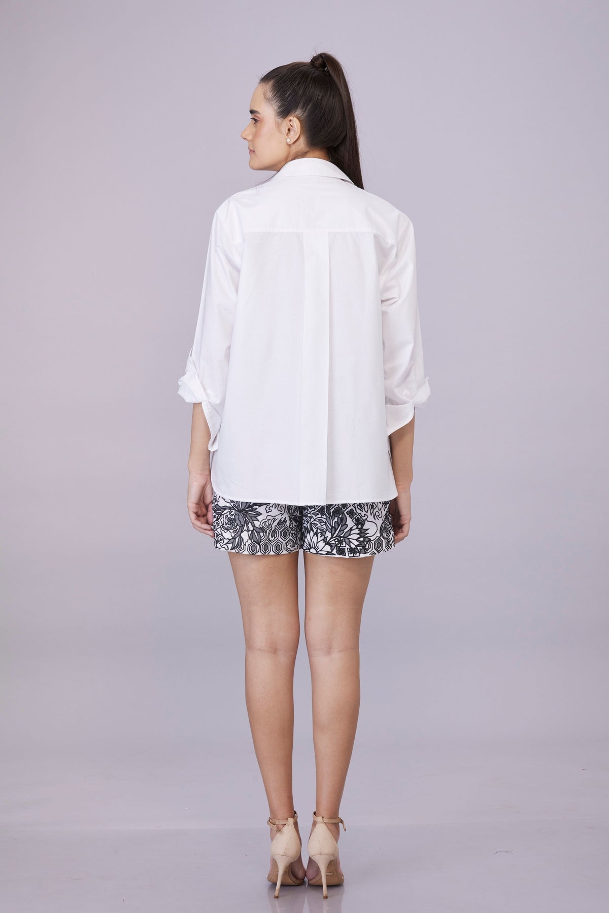 White Flower Embroidery Shirt