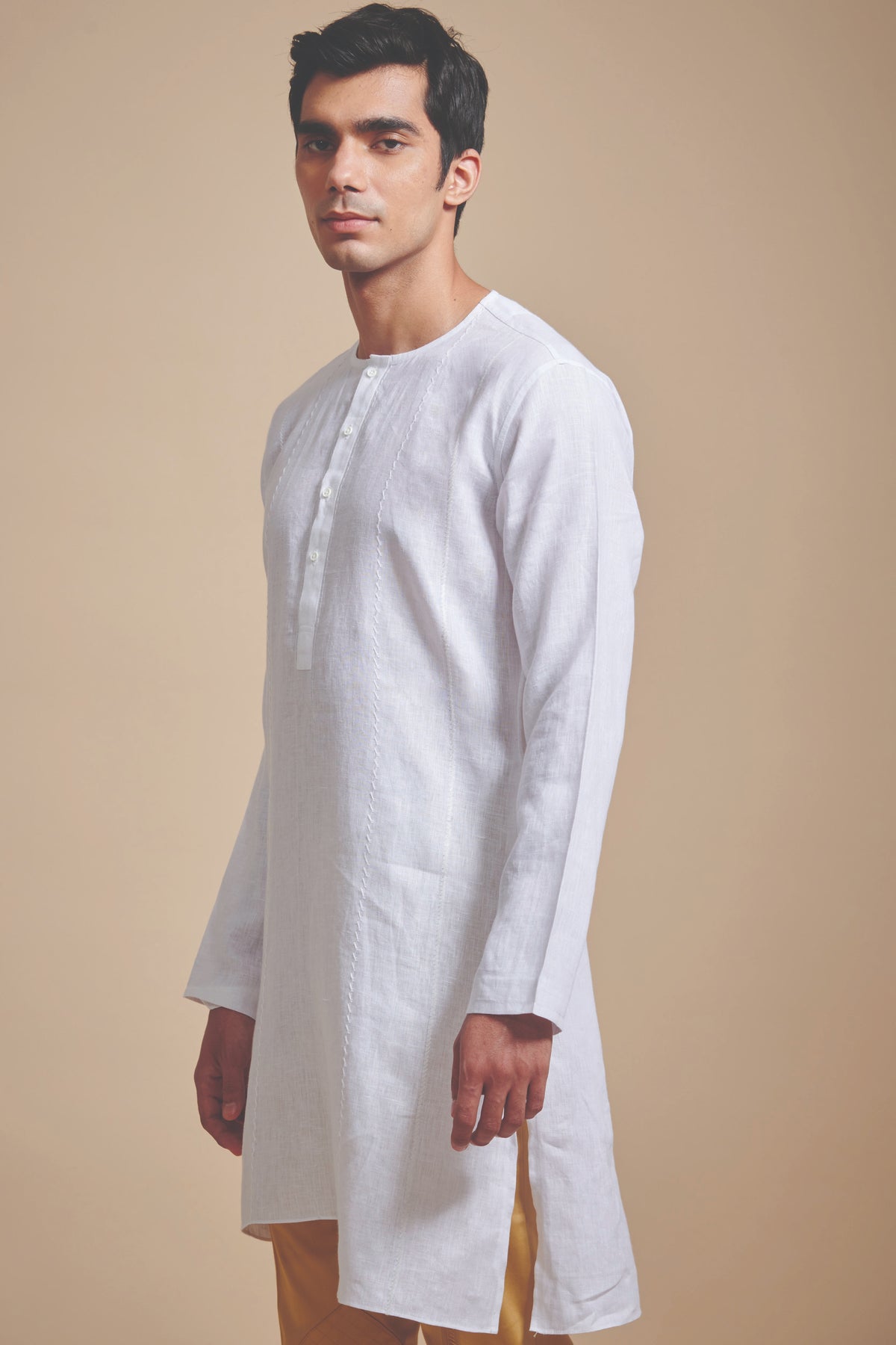 The Irregular Embroidery Round Neck Kurta