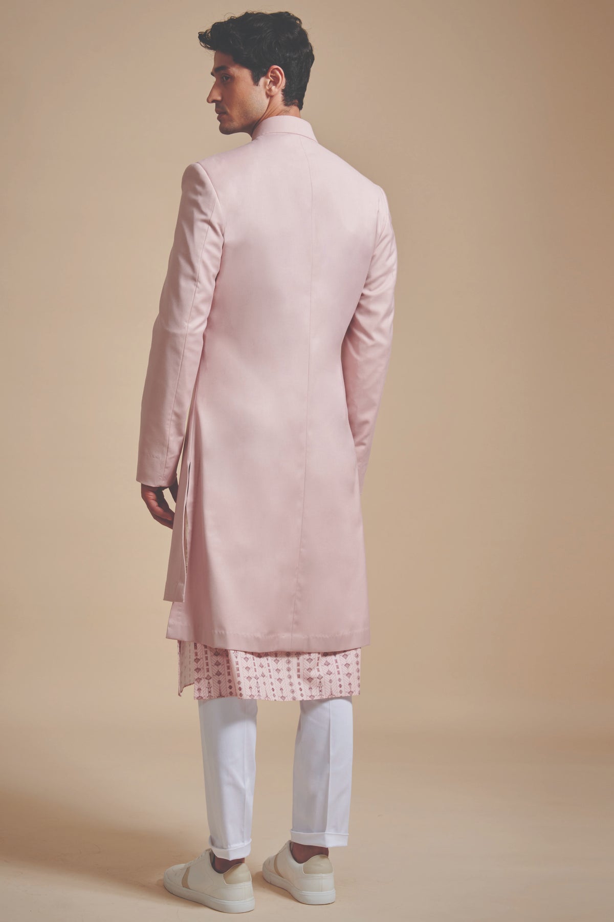 The Asymmetric Long Short Achkan