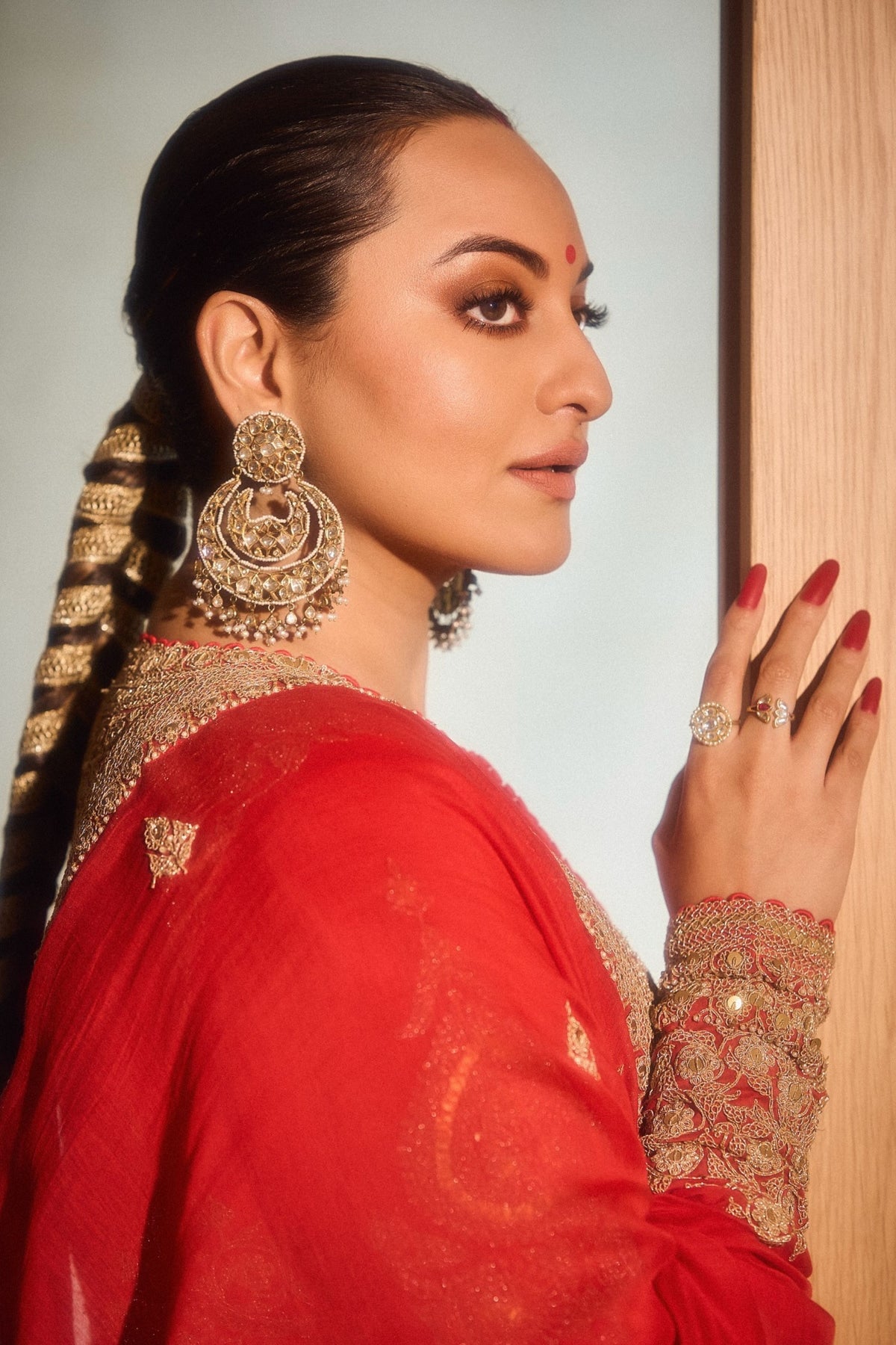 Sonakshi Sinha in Anamika Khanna