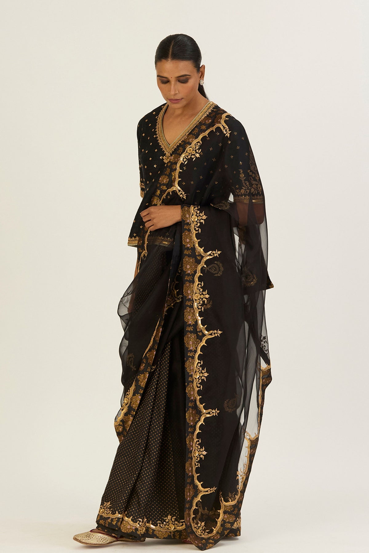 Kashvi Saree