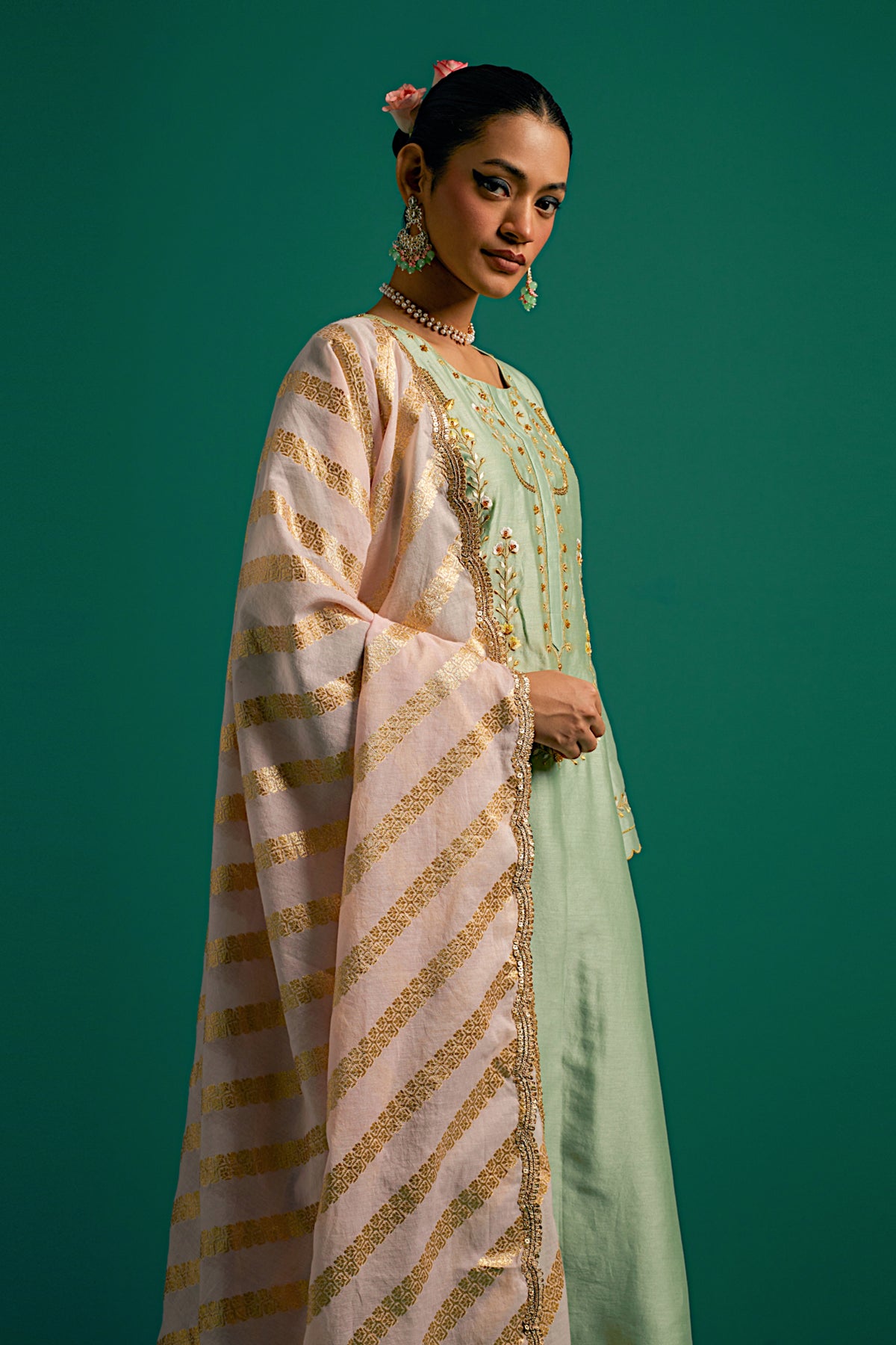 Green Silk Chanderi Kurta Set With Light Pink Dupatta