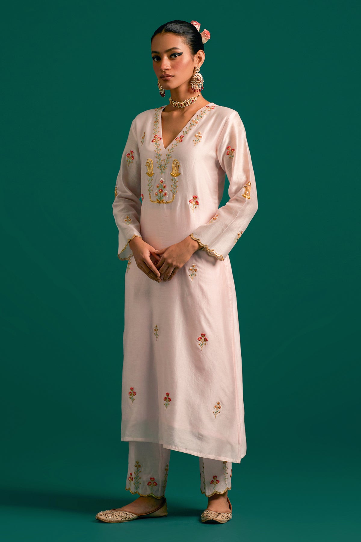 Pink V Neck Silk Chanderi Kurta Set With Green Dupatta