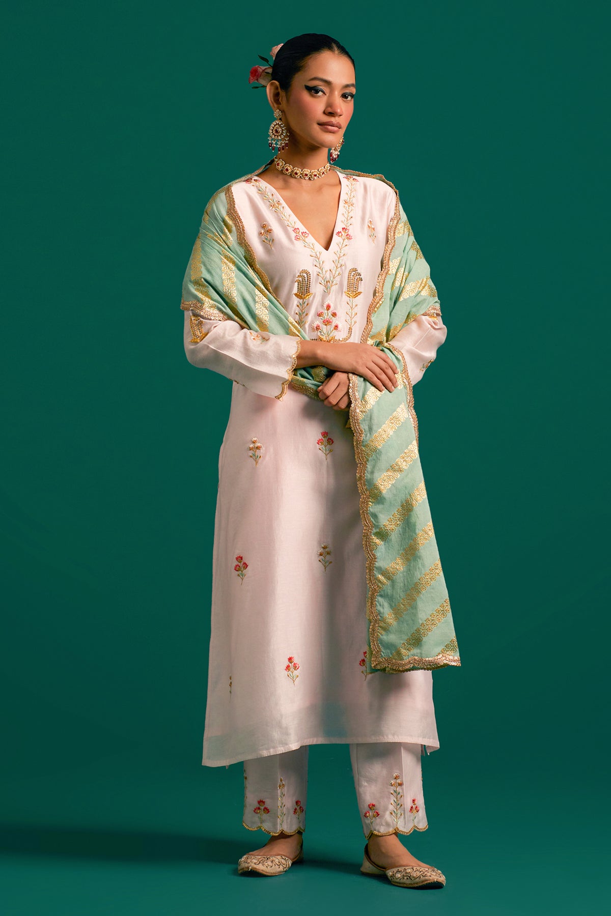 Pink V Neck Silk Chanderi Kurta Set With Green Dupatta