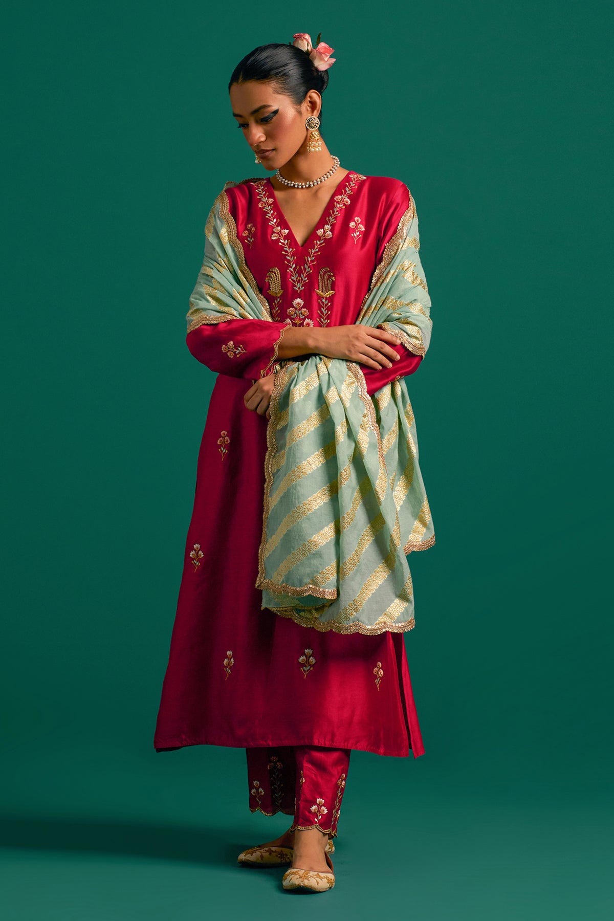 Red V Neck Silk Chanderi Kurta Set With Green Dupatta