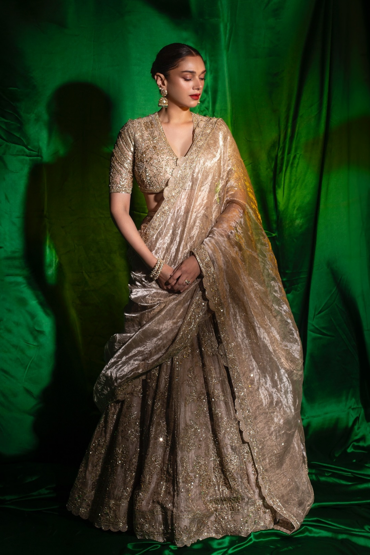 Aditi Rao Hydari in Ridhi Mehra