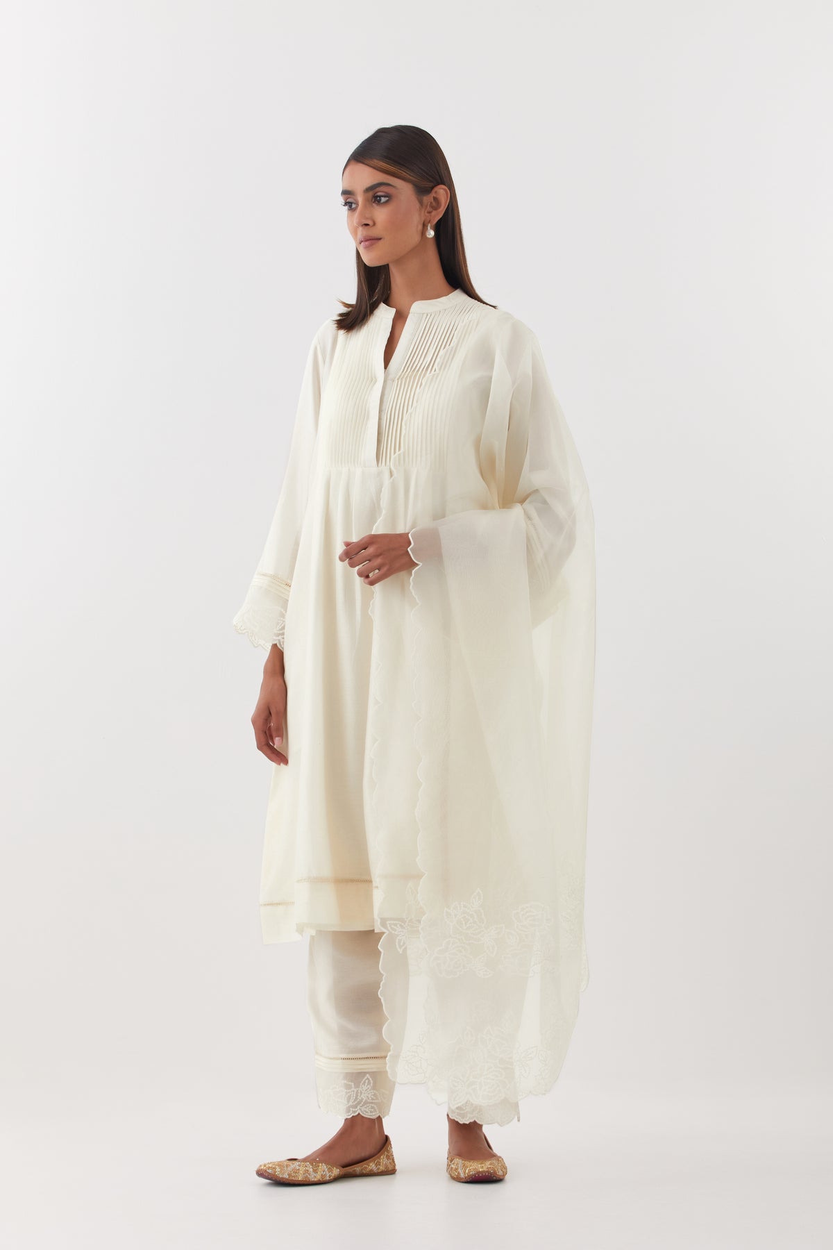 Gunjan Ivory Kurta Set