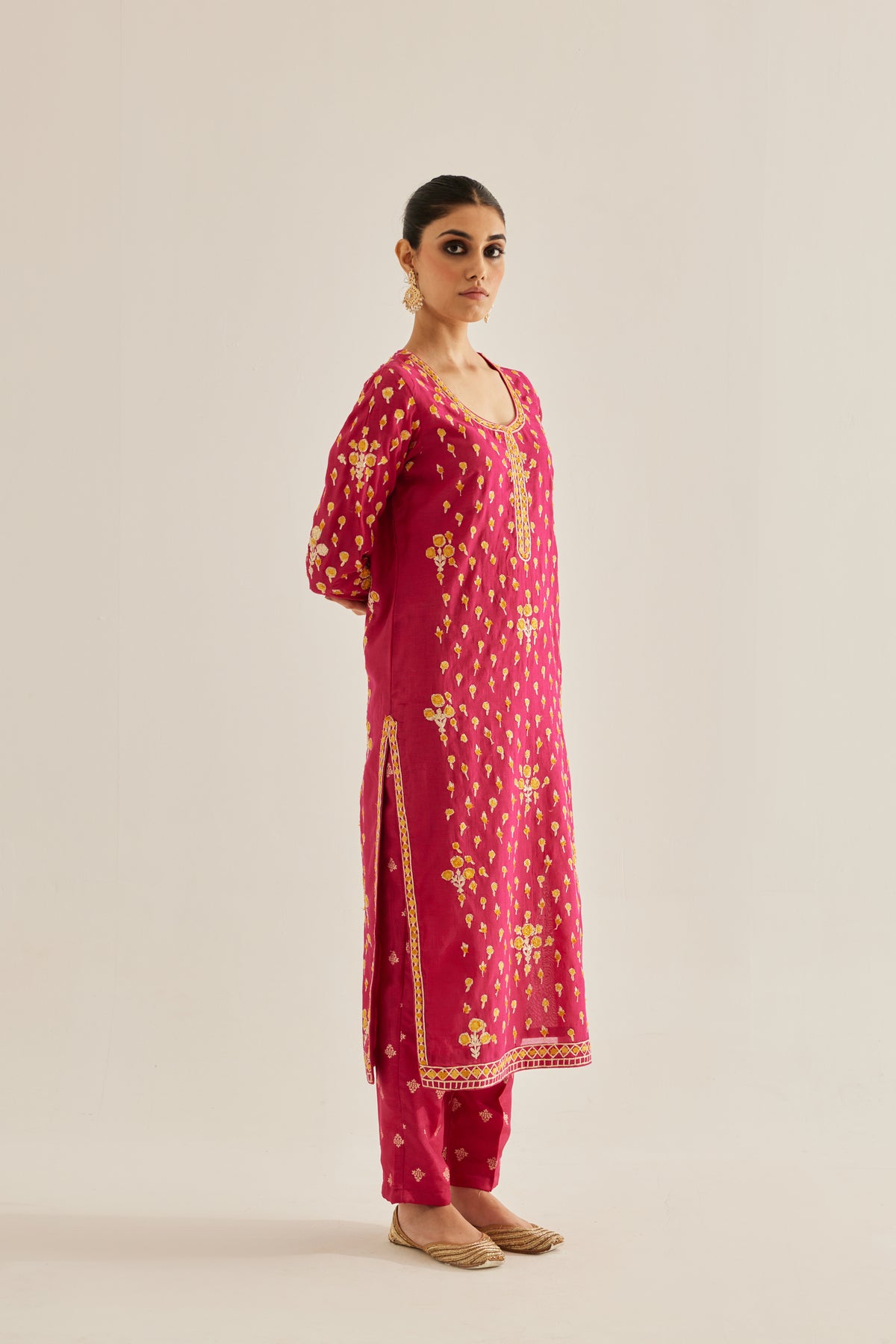 Gota and Thread Embroidered Kurta Set