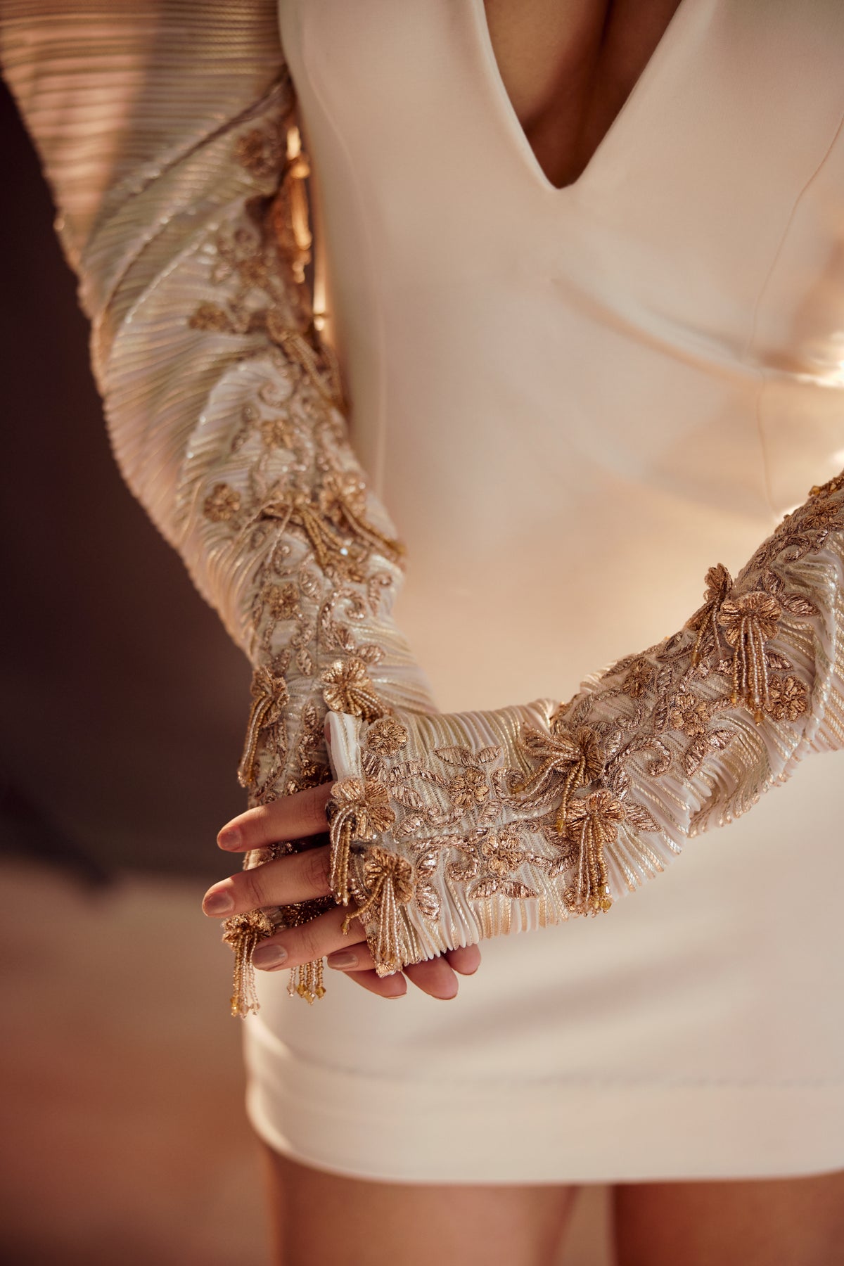 Puffy Sleeves Shell White Dress