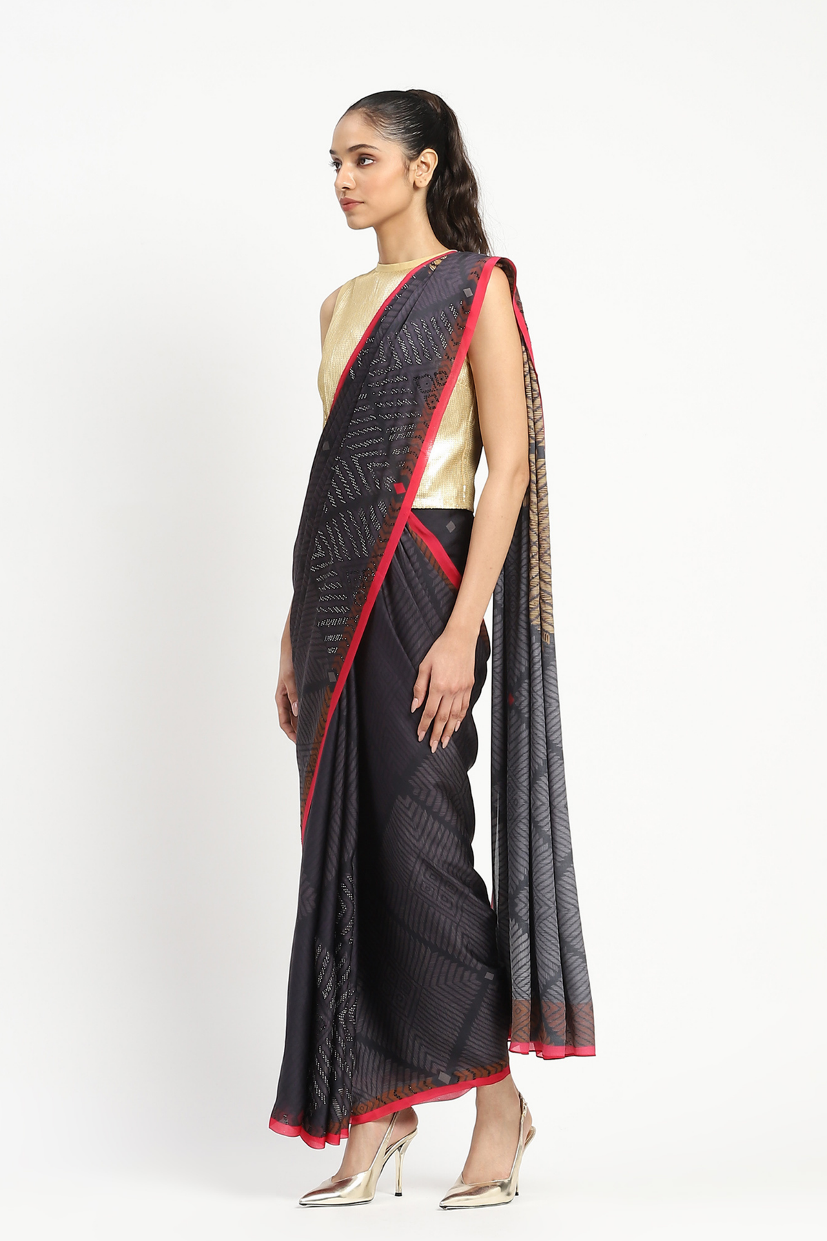 Acolyte Embellished Saree