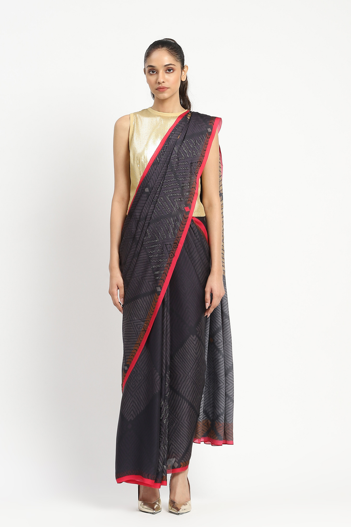 Acolyte Embellished Saree