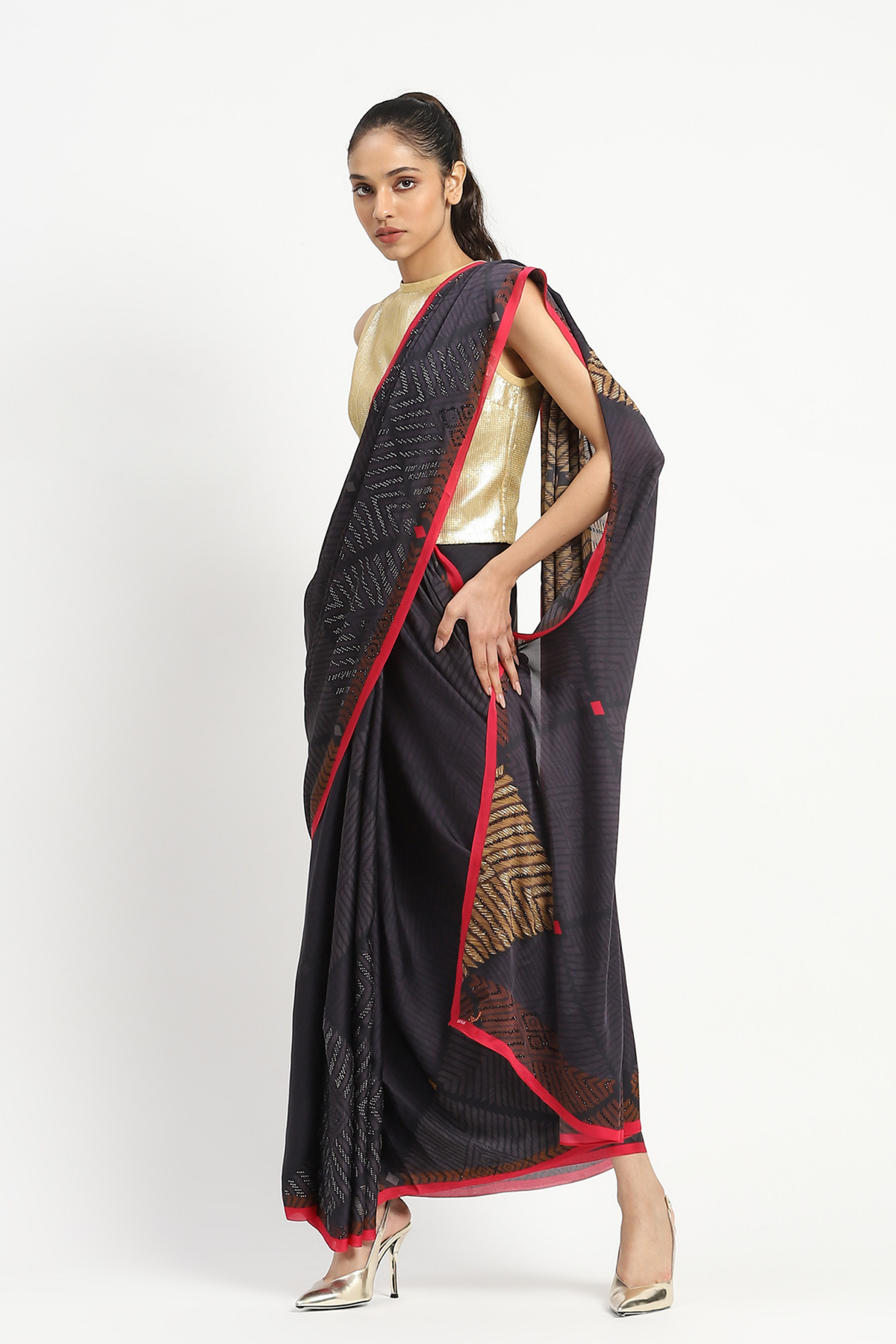 Acolyte Embellished Saree