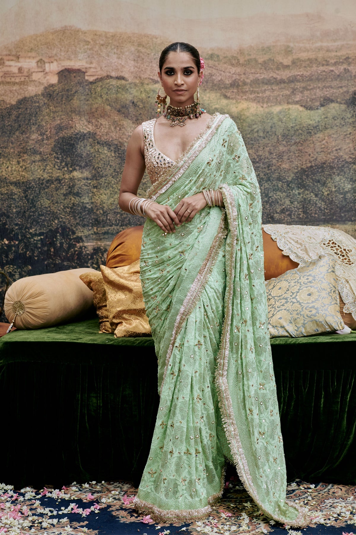 Naayaab Saree Set