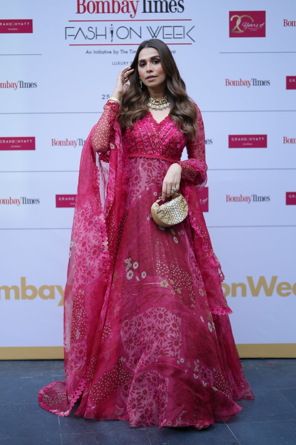 Coral Red Anarkali Set