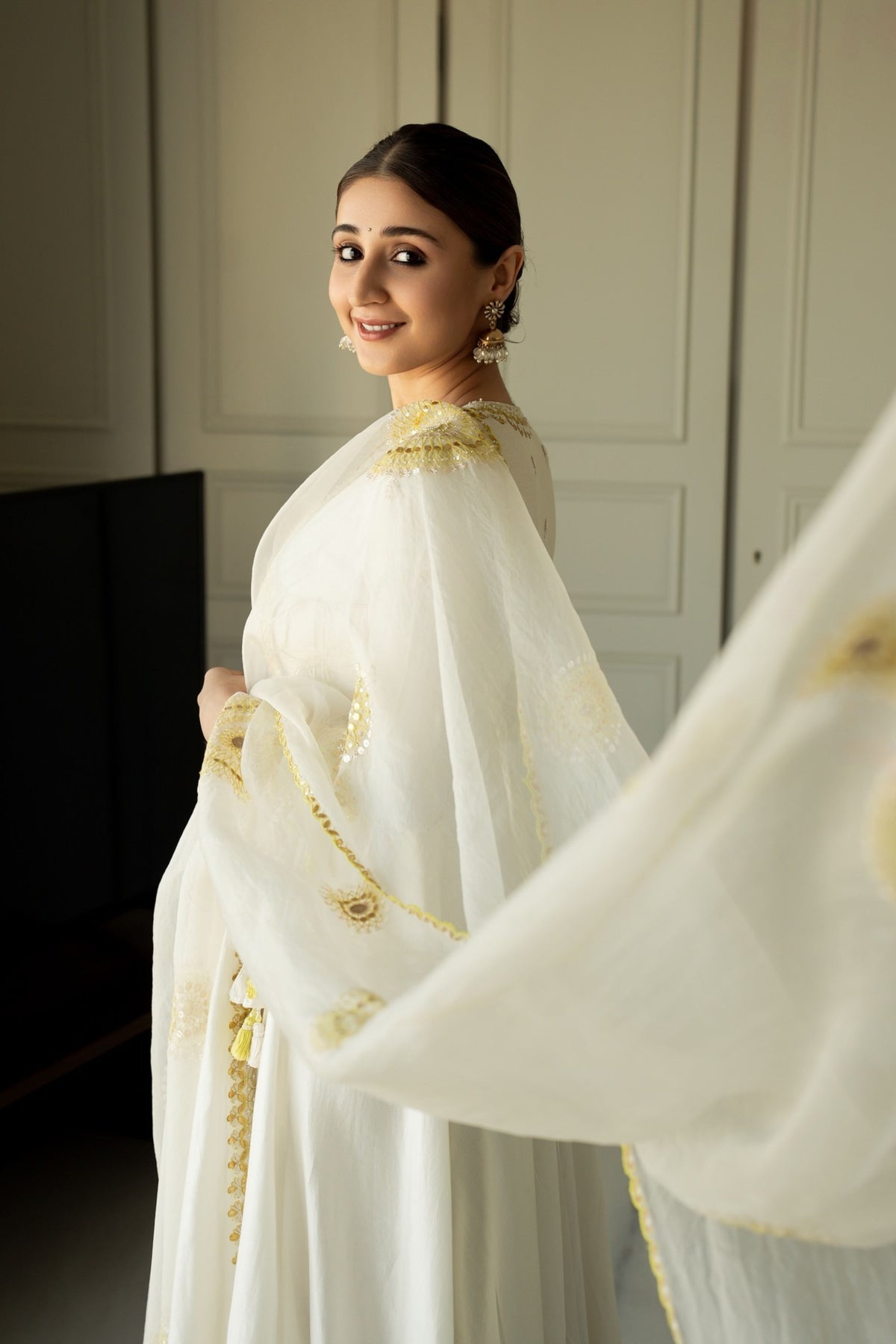 Dhvani Bhanushali in Mad Zin