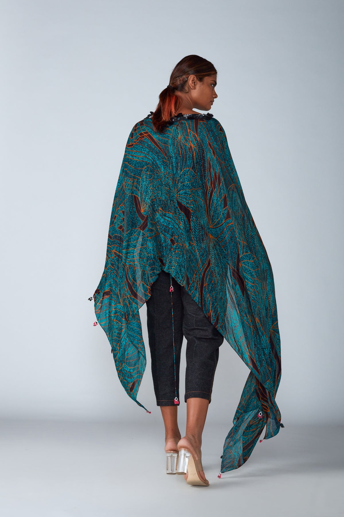 Wing Print Dupatta Cape