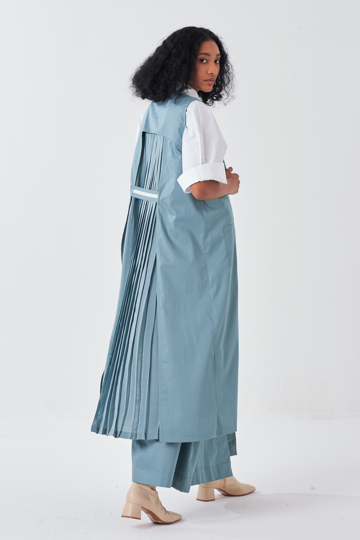 Sleeveless Pleat Jacket Co-ord Set