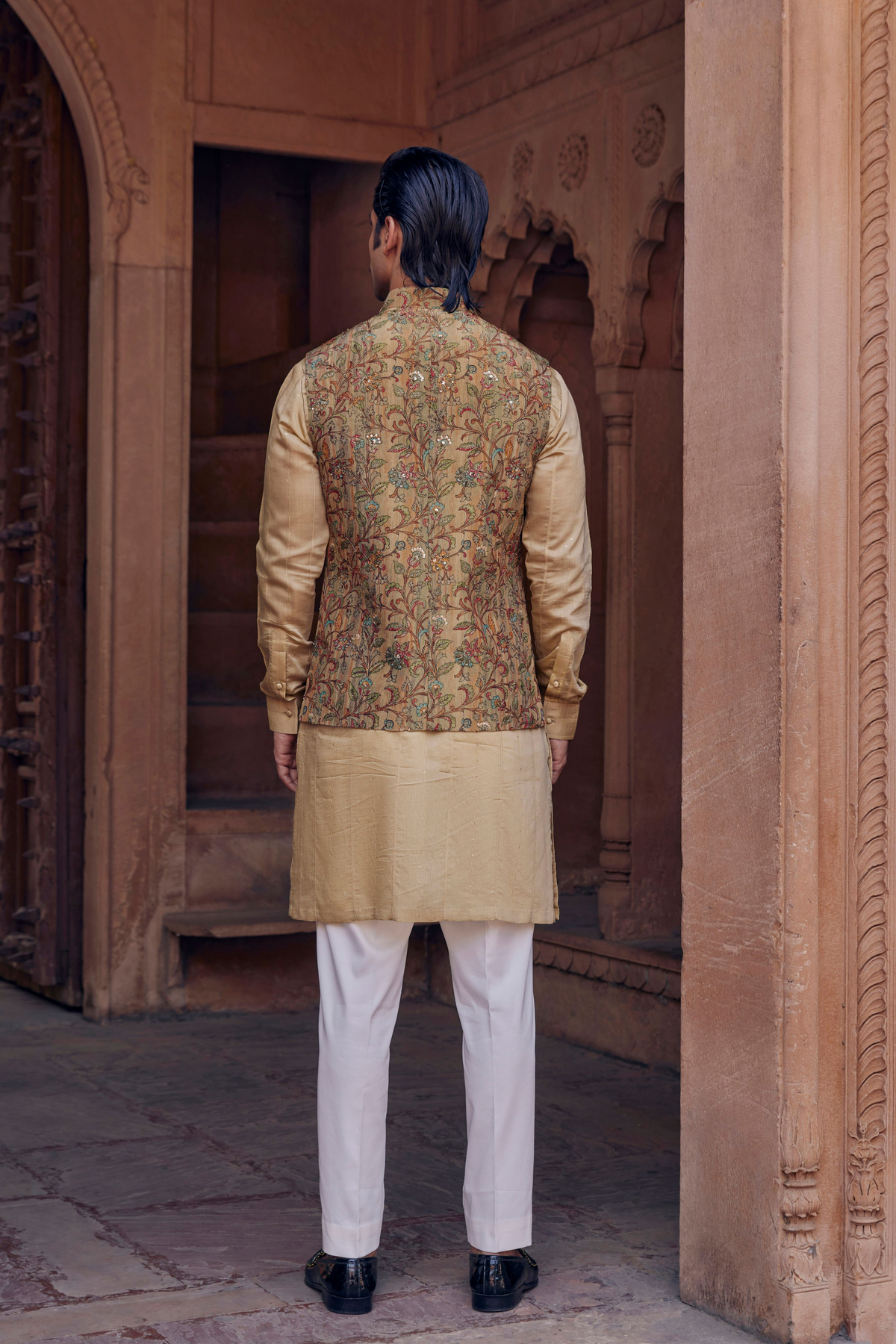 Amish Kurta Pajama Set With Nehru Jacket