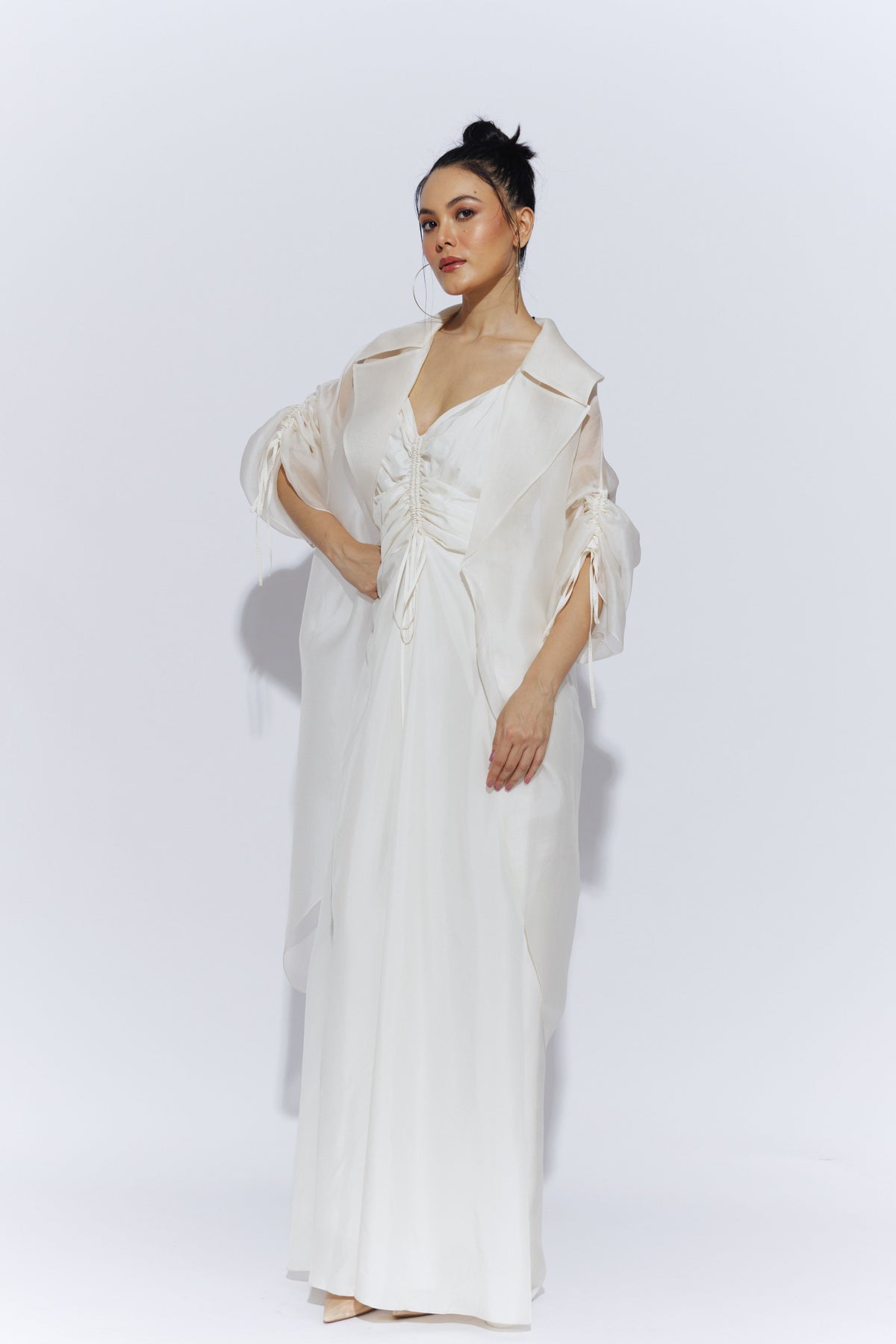 Minelli Dress with Ducchess Cape