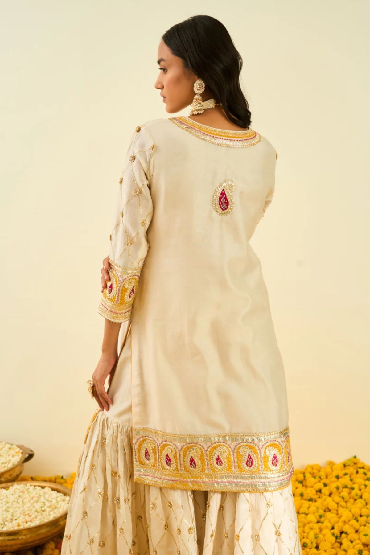 Shabina daisy ivory kurta set