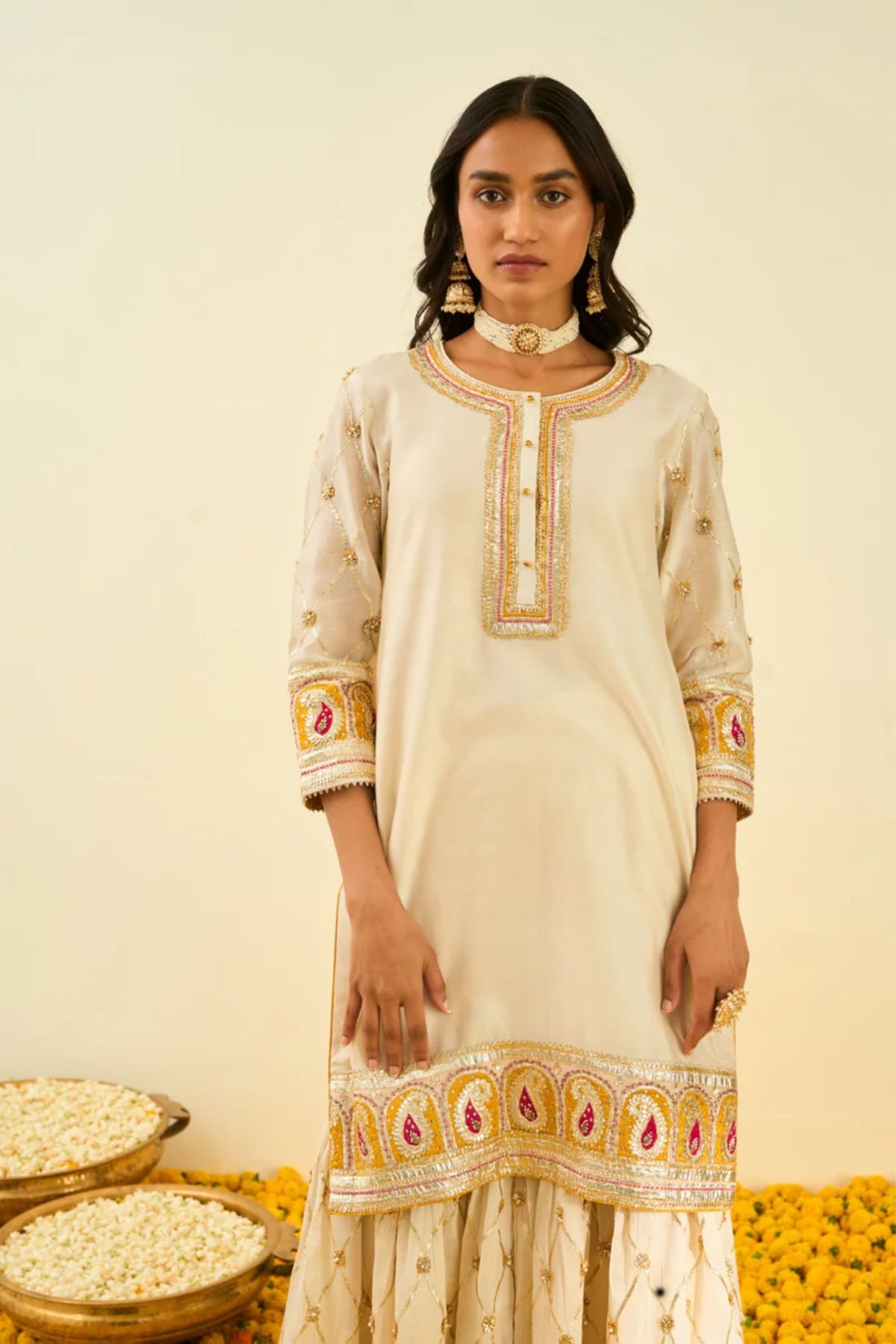 Shabina daisy ivory kurta set