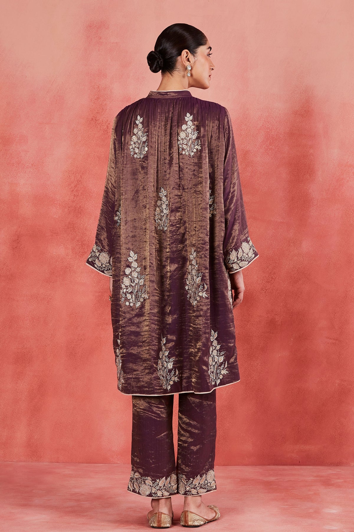 Shadiya Kurta Set