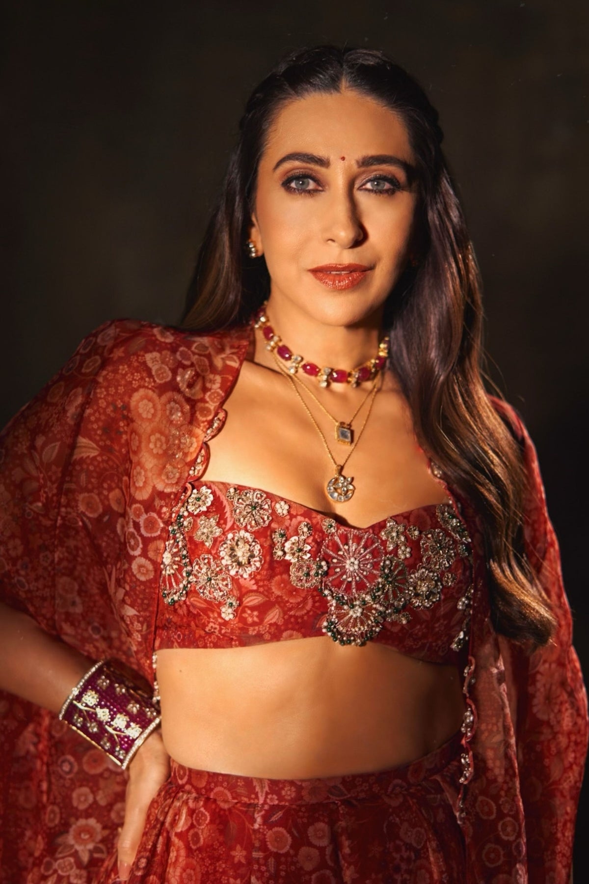 Karishma Kapoor in Ridhi Mehra