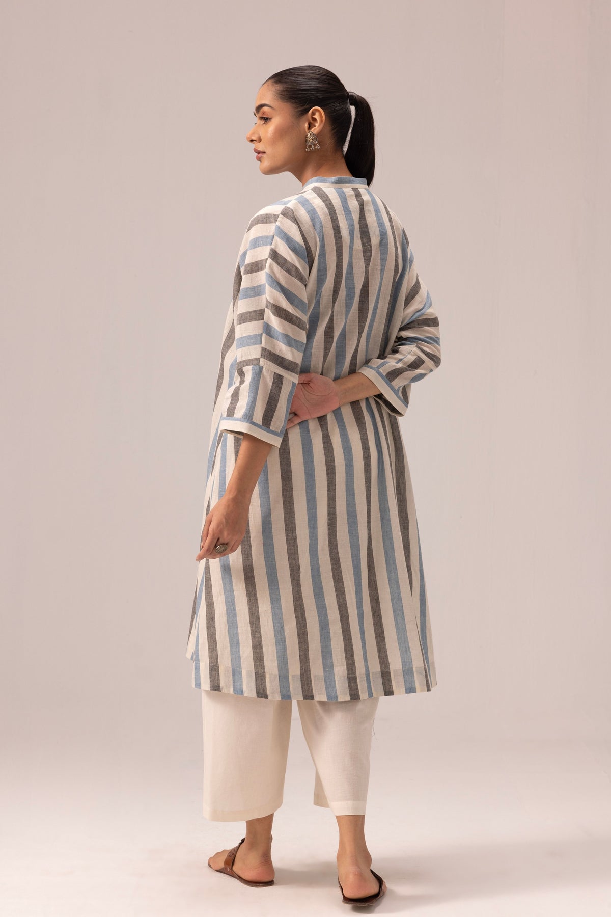 Vidisha White Kurta Set