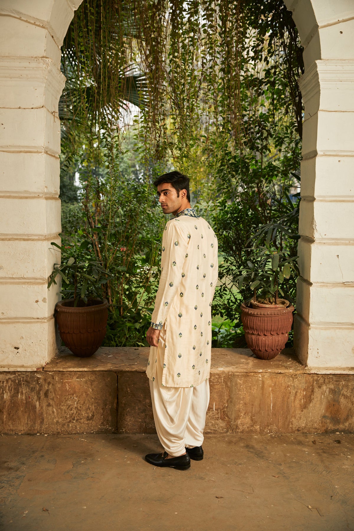 Rabari Mirrorwork Kurta With Dhotis