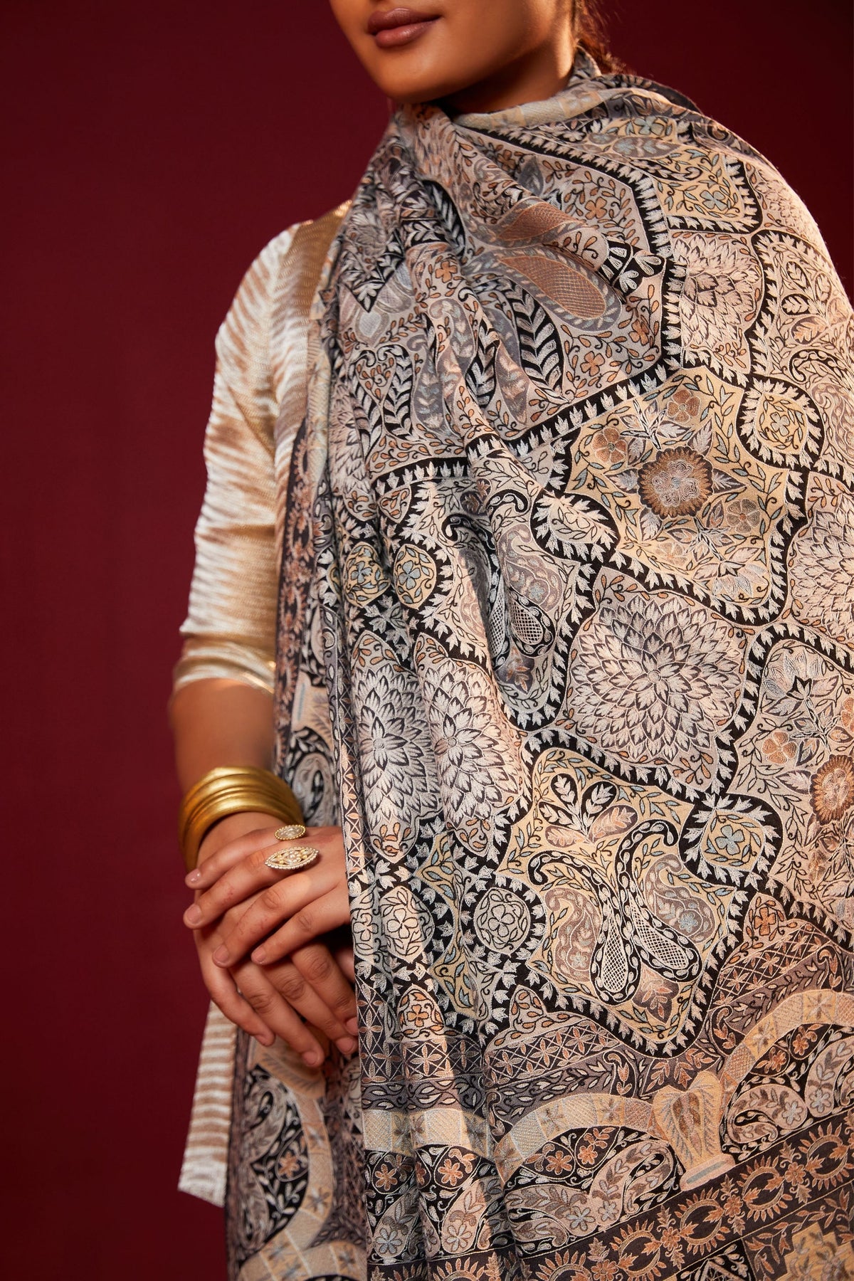 Gulzar Kalamkari Shawl in Multicolour