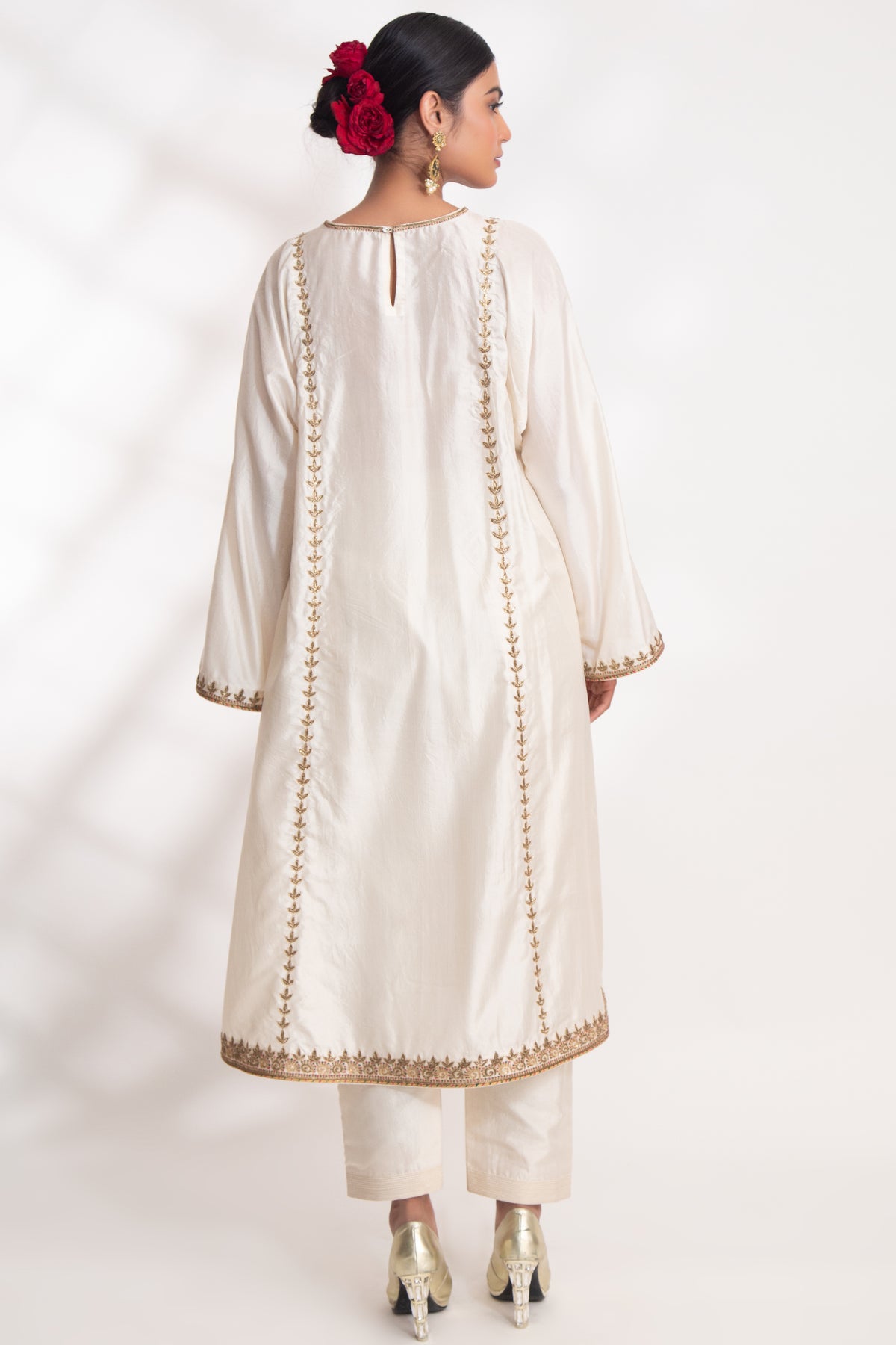 Ivory Aavya Kurta Set