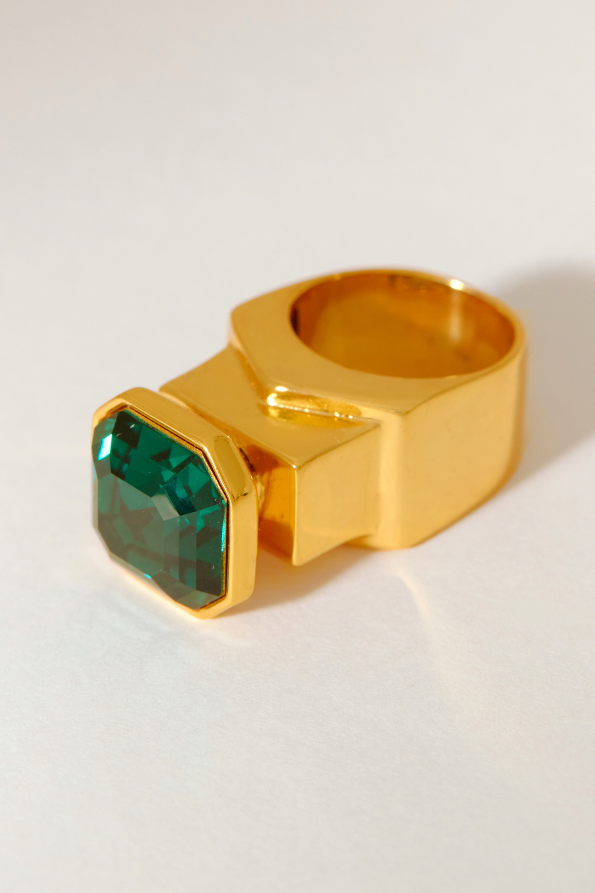 Rigel Crystal Ring - Emerald