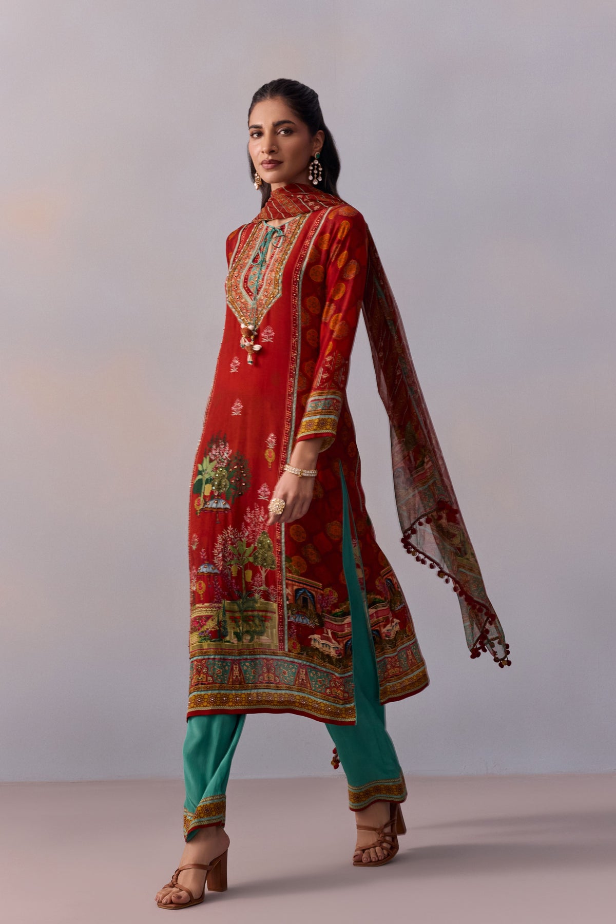 Red Siah Kurta Set