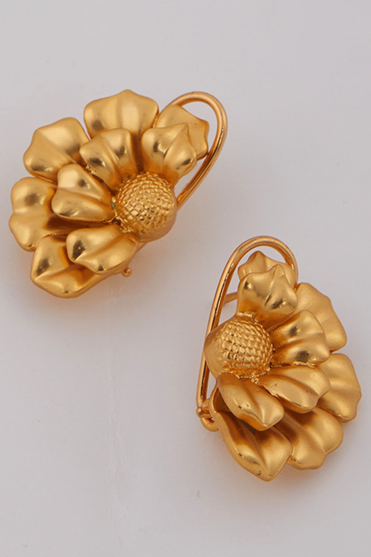 Matte gold avis studs