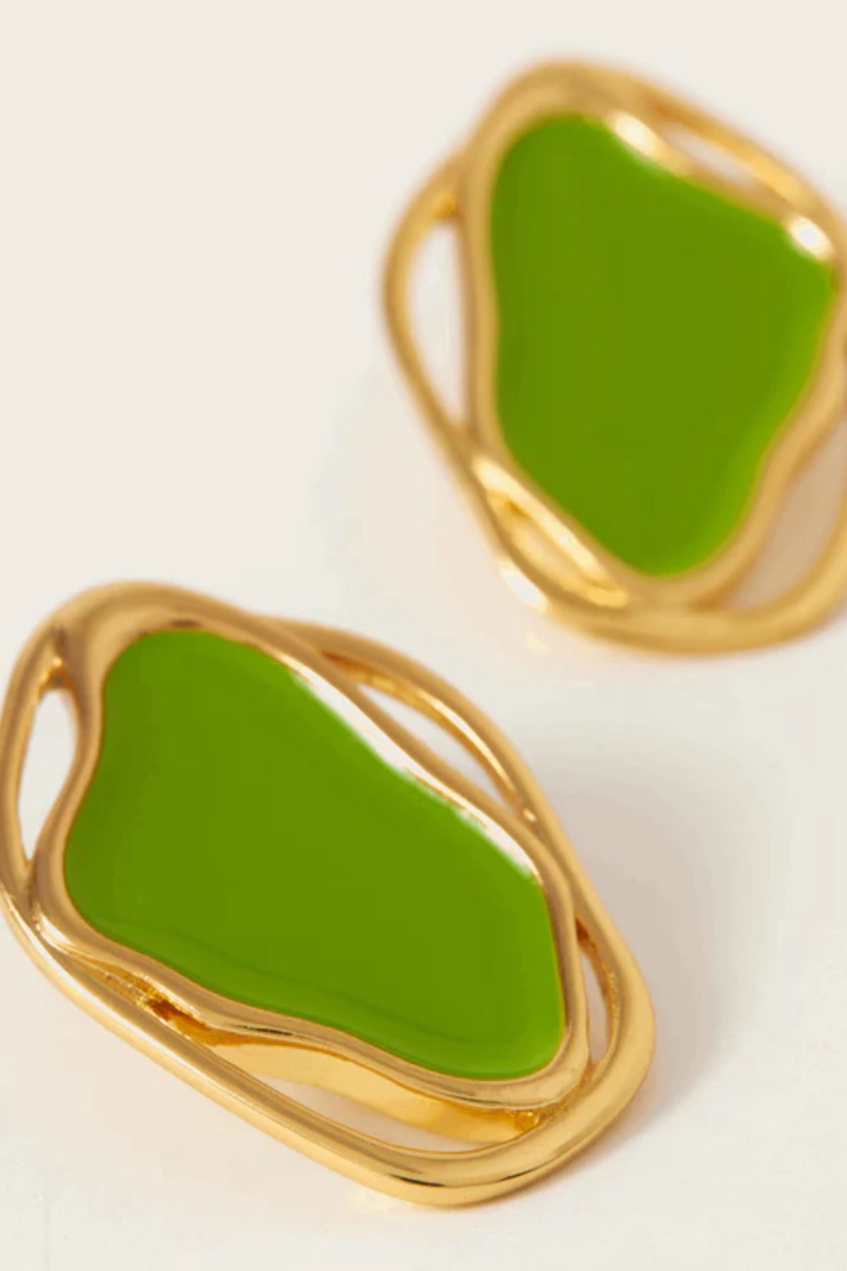 Cancun-l Green Gold Plating Earrings