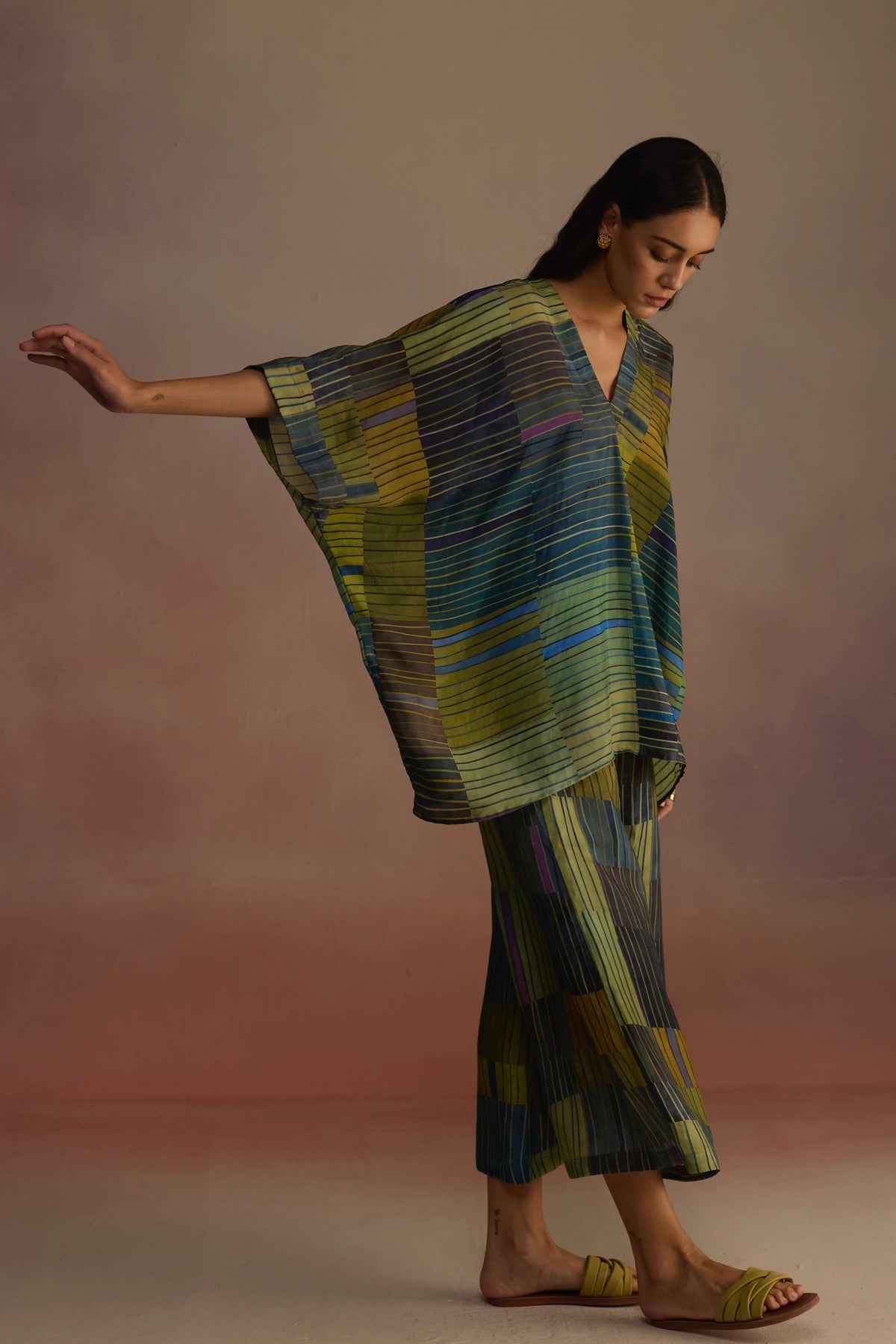 Trellis Asymmetrical Kaftan