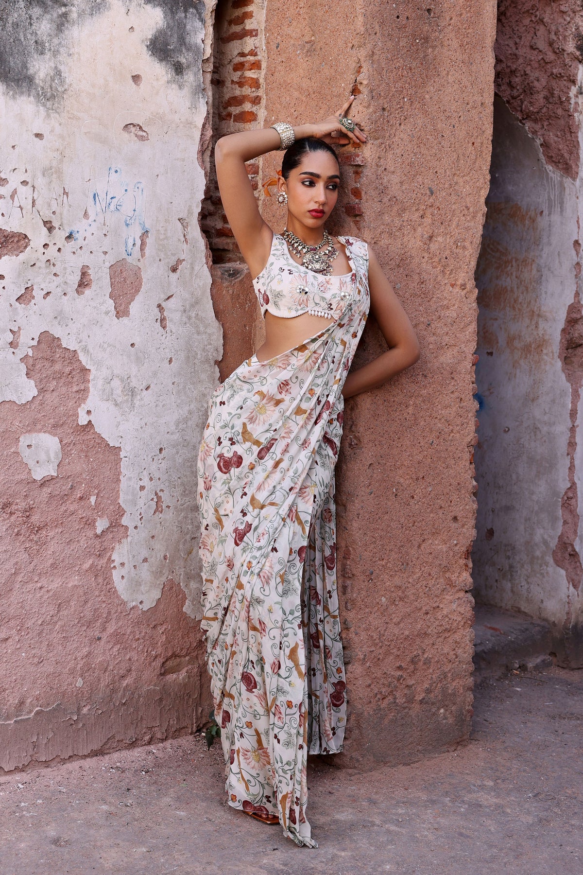 Tanishka Ivory Printed Pre-Stitched Saree