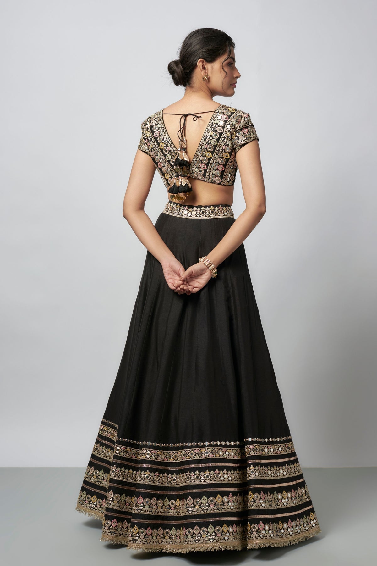 Manyata Lehenga Set