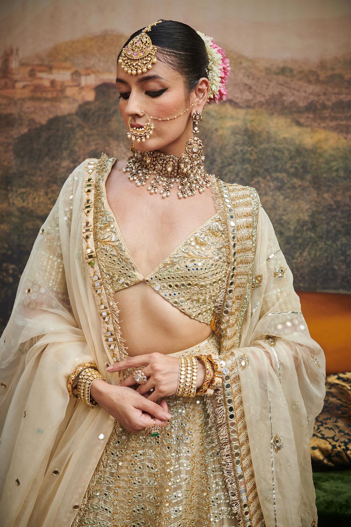 Shvet Afsana Lehenga Set