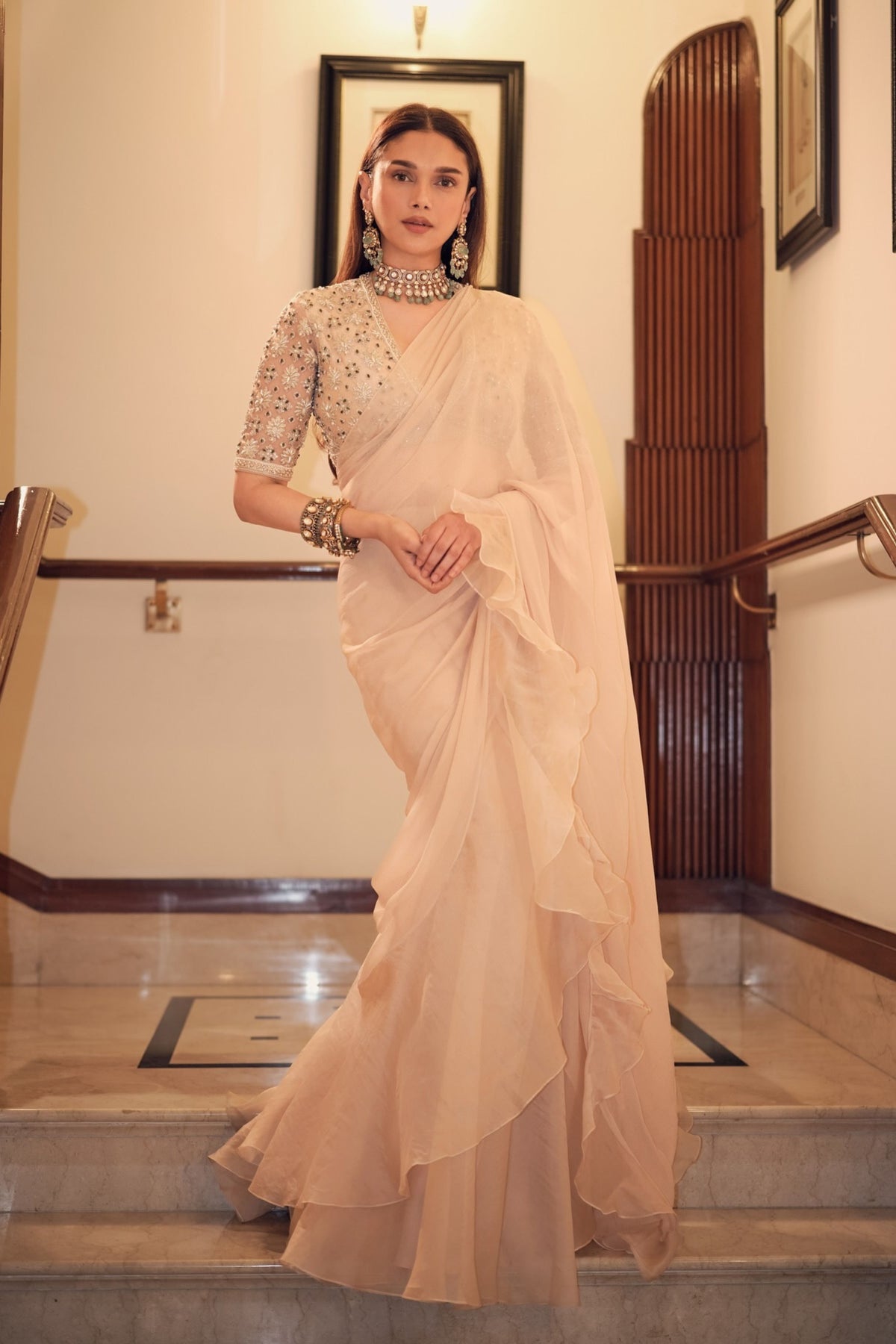 Aditi Rao Hydari in Ridhi Mehra